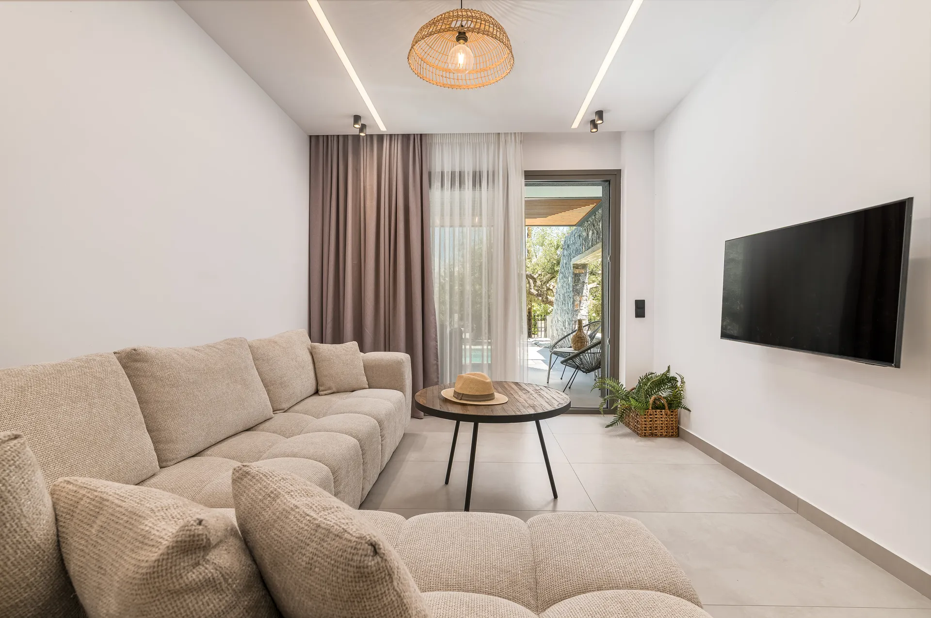 Tiara Holidays - Dionisos Resort - Suite with Private Pool - living room